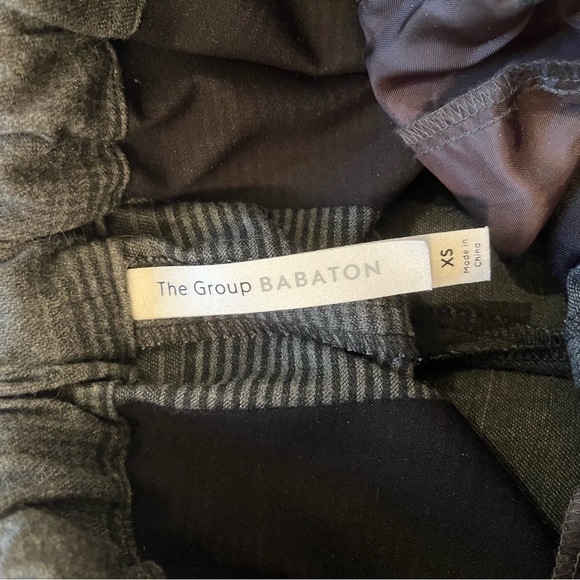 Aritzia Babaton Grey Plaid Trouser - Picture 4 of 5
